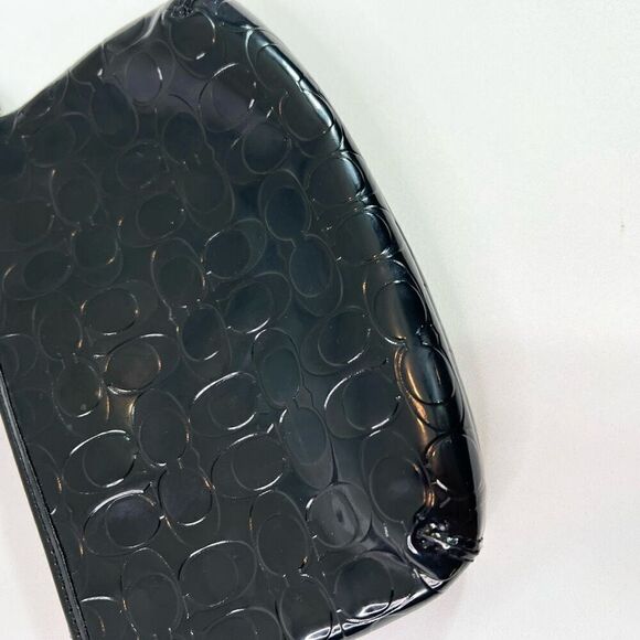 Coach Wallet Black  Peyton Art Op Patent Embossed Heart Bow Wristlet - Picture 7 of 8